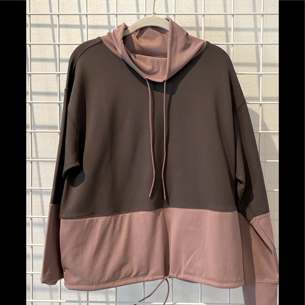 Athleta XS long sleeve cowl neck top